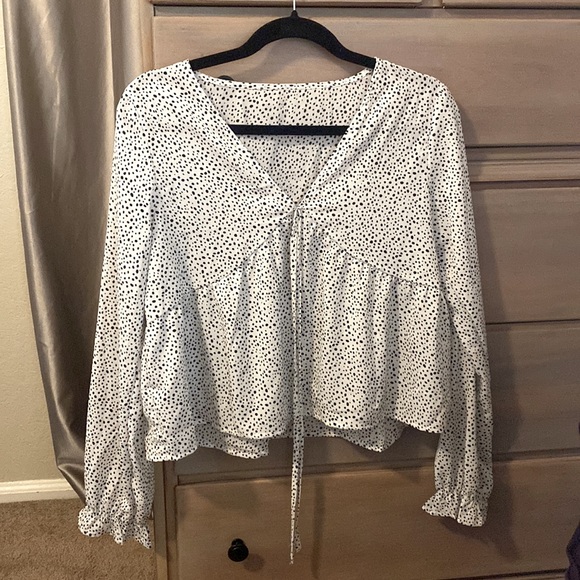 speckled print peasant sleeve top